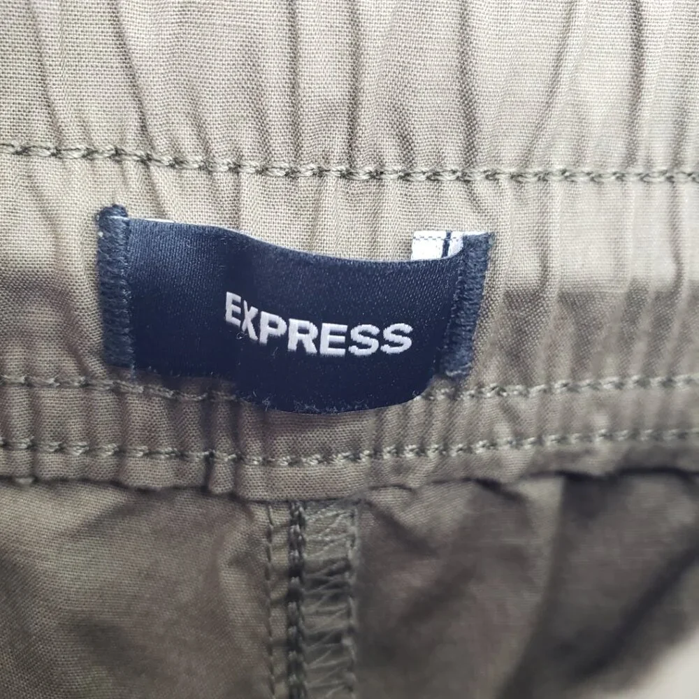 Express Pull on Cargo Shorts L Mens Elastic Drawstring‎ Waist Cotton Olive Green
